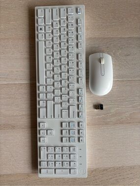 Dell White Wireless Keyboard and Mouse Set
